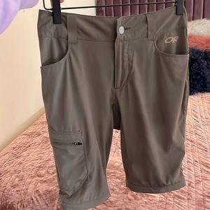 Woman’s shorts Outdoor Research Excellent Condition!